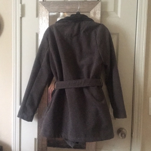 A New Day Gray Coat! - Picture 3 of 4